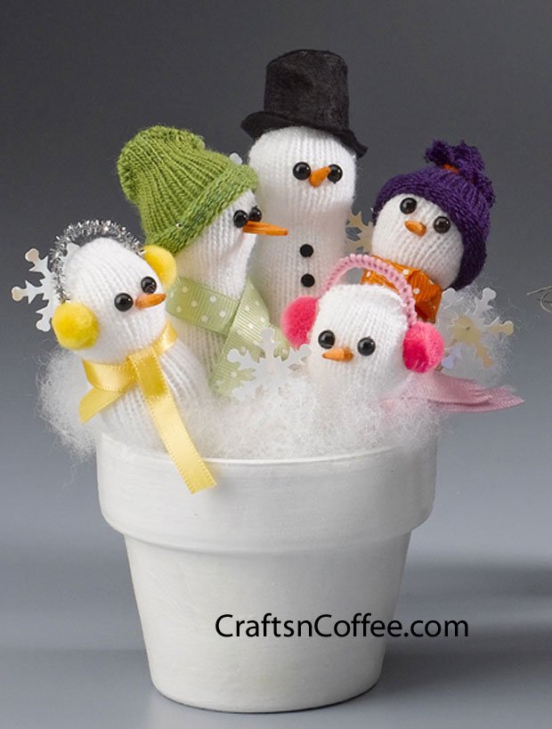http://craftsncoffee.com/2014/01/17/step-by-step-you-can-make-this-pastel-paper-clay-snowman/